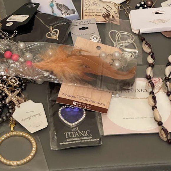 Lot of Necklaces without earrings - Picture 6 of 6